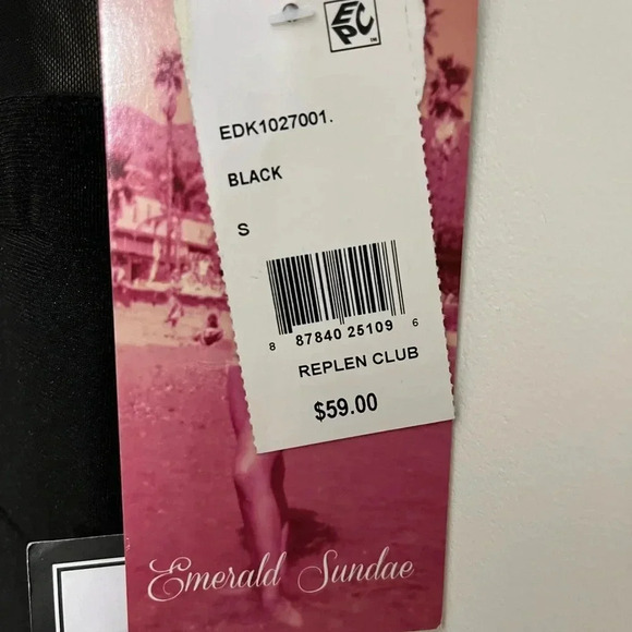 NWT Emerald Sundae Junior Size Small Semi Formal Short Black Dress NWT - Picture 5 of 8